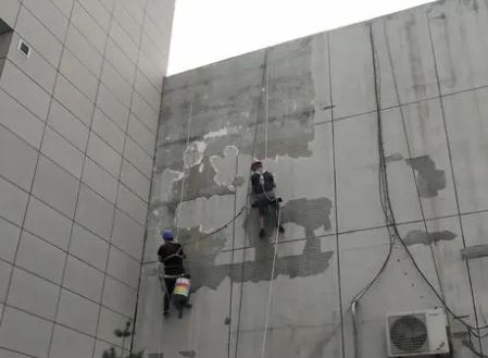 明水楼顶漏水维修公司分享下明水外墙防水的注意事项