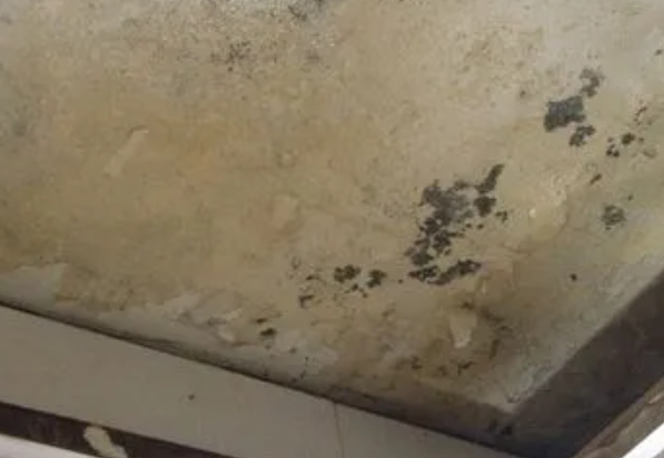 明水阳台漏水维修公司分享下明水卫生间渗水维修需要注意哪些问题。