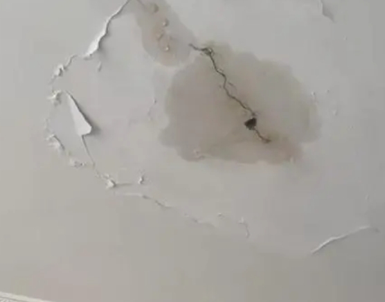 明水阳台漏水维修公司分享下屋面防水工程质量问题原因分析